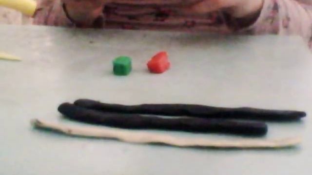 делаем суши из пластилина :()