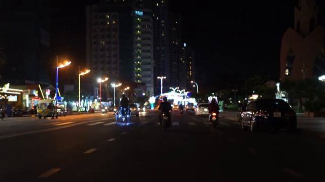НЯЧАНГ (NHA TRANG) Дорога! Мы сняли рикшу во Вьетнаме! смотреть онлайн