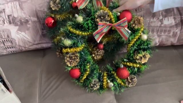 Украшения на Новый год 2023 своими руками! Делаем поделки из шишек! смотреть онлайн