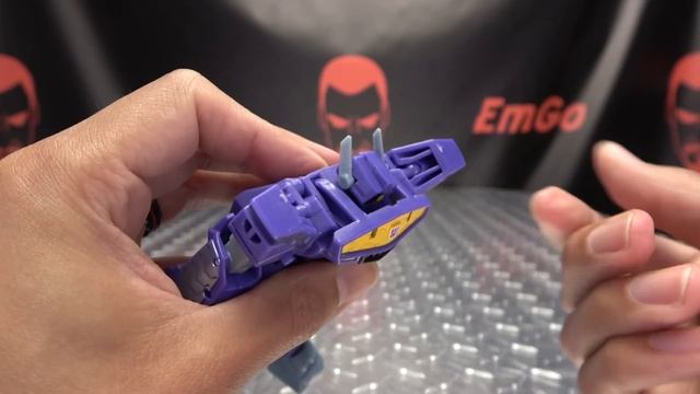 Earthspark Deluxe SHOCKWAVE: EmGo's Transformers Reviews N' Stuff смотреть онлайн