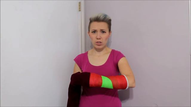 Knit Sweaters And T Shirts, Getting Dressed with your Broken Arm: Life With A Cast Episode 19 смотреть онлайн