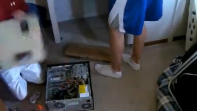 Unboxing the New Computer смотреть онлайн