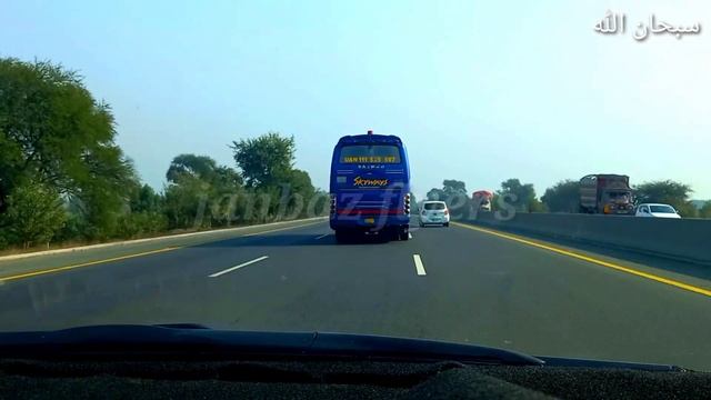 daewoo express vs daewoo express | janbaz flyers | bus races | pakistani buses. смотреть онлайн