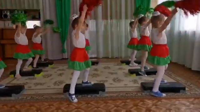 Ритмическая гимнастика "Беларусь мой родный кут" смотреть онлайн