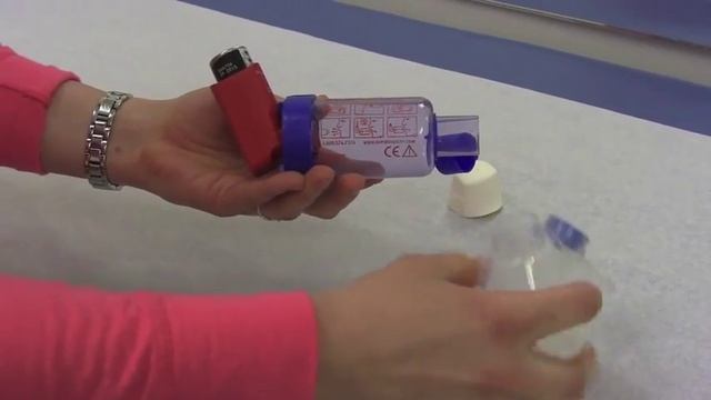 Longwood Pediatrics demonstrates how to use an Inhaler with a Spacer and Mask смотреть онлайн