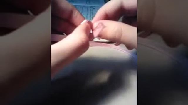 Делаем браслет из ленточек смотреть онлайн