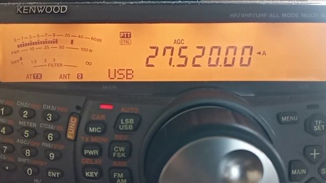 QSO 11m USB 14VD066 (Cristof), 68CI038 (Myles) -315LR001 (Alex) смотреть онлайн