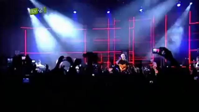 Kanye West & Mr. Hudson-Heartless-Itunes Festival