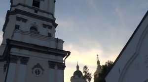 Живой колокольный звон Почаевской Лавры исцеляет !