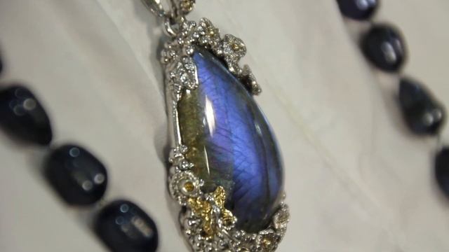 Выбор ювелирных украшений по дате рождения, числа 4, 13, 22, 31 цвет синий. смотреть онлайн