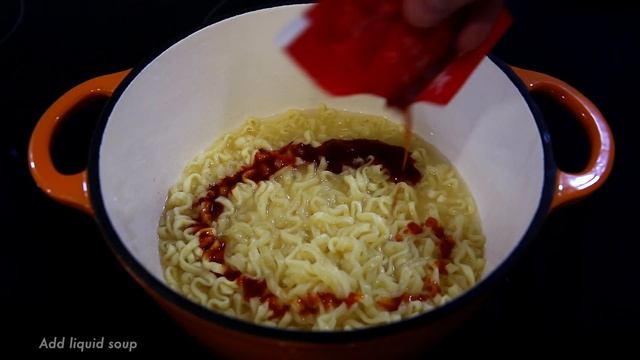 Samyang Buldak Cream Carbonara Ramen - Stir-Fry Noodles смотреть онлайн