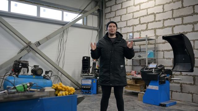 PETROL HEADS | ПЕТРОЛХЭДС - раскопки, бдсм и GTR смотреть онлайн