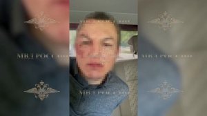 Мигрант ударил 9-летнюю школьницу. Полицейские задержали мигрантов, перекрывших дорогу.