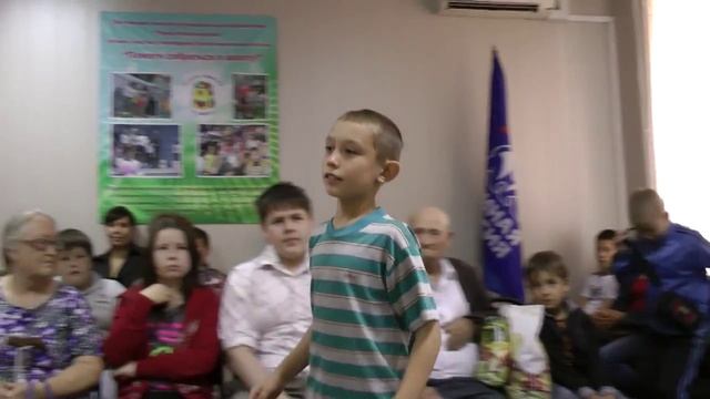 Помоги собраться в школу.mp4 смотреть онлайн
