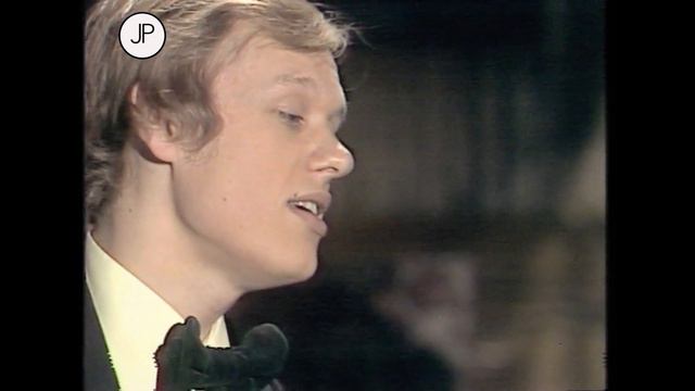 Jiří Korn & Naďa Konvalinková - Ne, maestro (Il Maestro di violino) (1977) смотреть онлайн