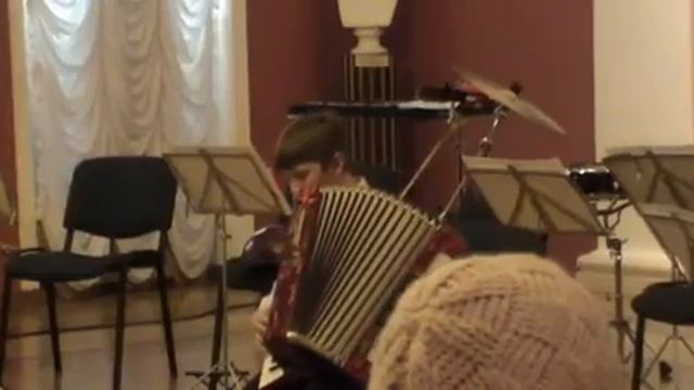 С.Козлов (аккордеон) Полька Анна и Вдоль да по речке смотреть онлайн