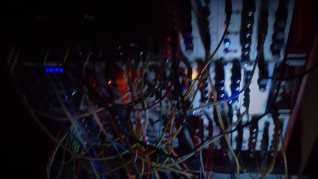 scorbie- Fuck Synths, Go Modular... смотреть онлайн