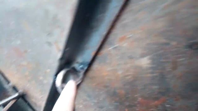 Самодельные упоры для ворот гаража смотреть онлайн