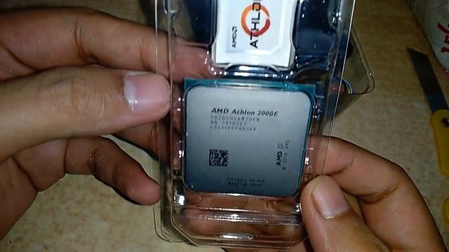 AMD Athlon 200GE Unboxing | India смотреть онлайн