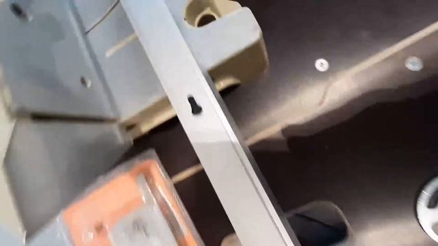 монтаж пеналбокса 2 этапа