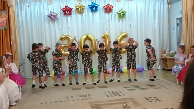 Выпускной в детском саду. Танец Граница смотреть онлайн