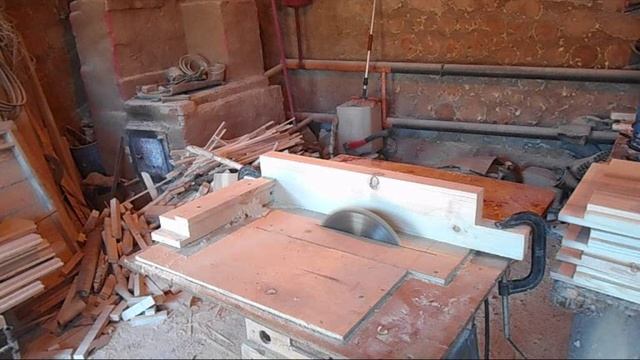 Как прорезать летки в Ульях для пчёл смотреть онлайн