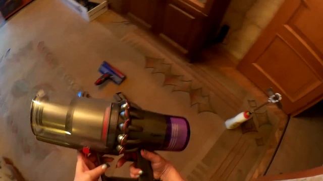 Полный обзор новой модели пылесоса Dyson V11 Complete/ Часть 2/5 смотреть онлайн