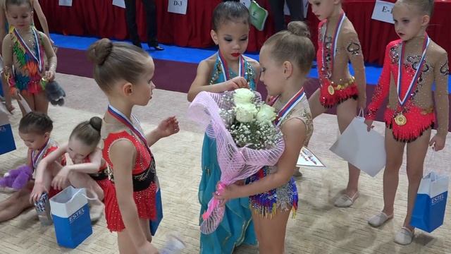 Чуть позже после награждения / 22 секунды смотрим до конца смотреть онлайн