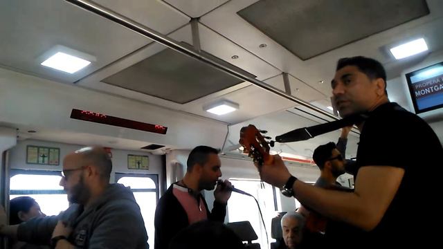 Певцы в электрички (Испания) смотреть онлайн