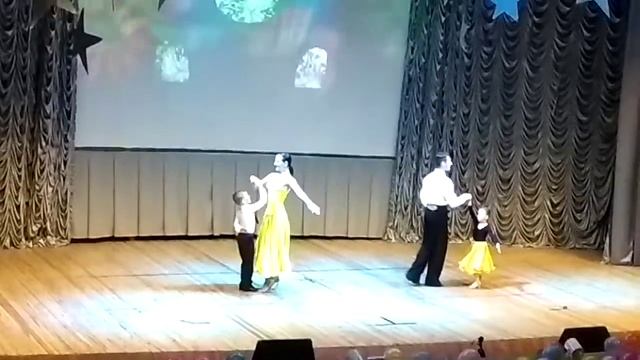 Бальные танцы никогда не бывают однообразными(2) смотреть онлайн
