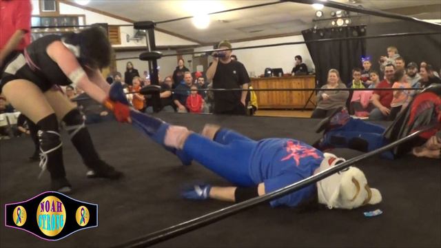 Freakin Flax vs Delilah Hayden vs Johnny Psycho смотреть онлайн