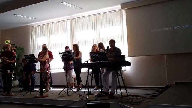 Христианские песни "Струн души рука Христа касается" Группа прославления смотреть онлайн