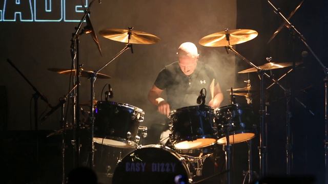 Chris Slade (AC/DC) - Drum Solo