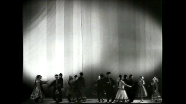 Ансамбль "Италмас". Танец "Павушка." 1965г. смотреть онлайн
