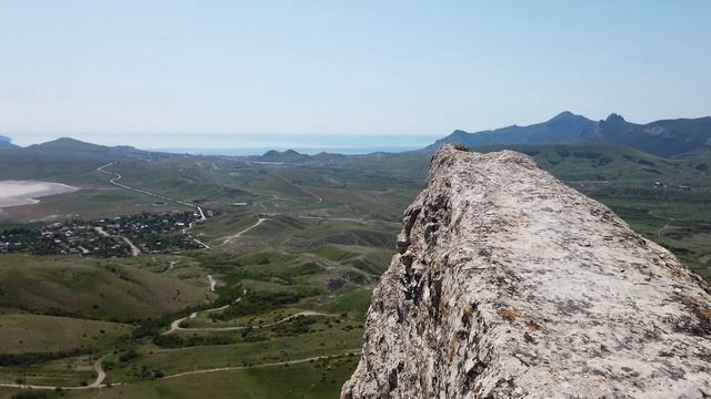 Фантастические скалы у "Звездопада воспоминаний", гора Коклюк, Коктебель. смотреть онлайн