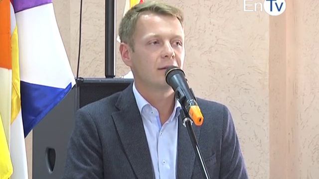 В Энергодаре городская власть рассказала школьникам о принципах местного самоуправления смотреть онлайн