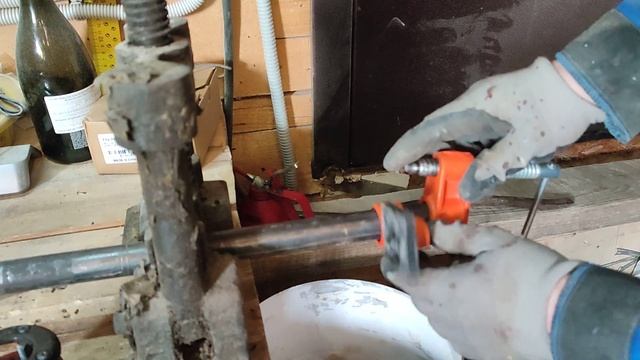 Трубные струбцины 3/4", небольшой обзор и ремонт резьбы. смотреть онлайн