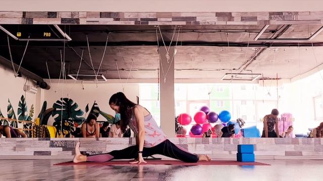 Stretching Поперечный шпагат смотреть онлайн