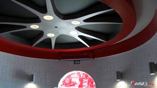 PARKS Trip visite Ferrari Land à PortAventura World смотреть онлайн