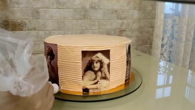 Как приклеить вафельную картинку на торт, на белковый крем. смотреть онлайн