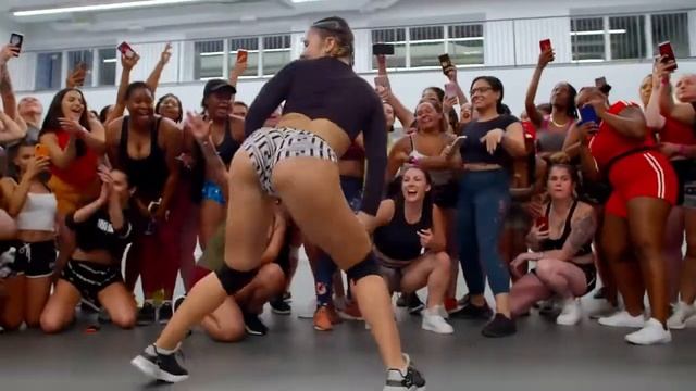 Salt Shaker Twerk with Nass New York смотреть онлайн