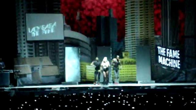 Lady GaGa - Pokerface support act The PussyCatDolls HMH Amsterdam 09-02-2009 смотреть онлайн