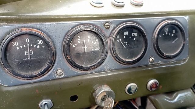 УАЗ 3303, сборка из трухи. плавает стрелка давления масла. смотреть онлайн