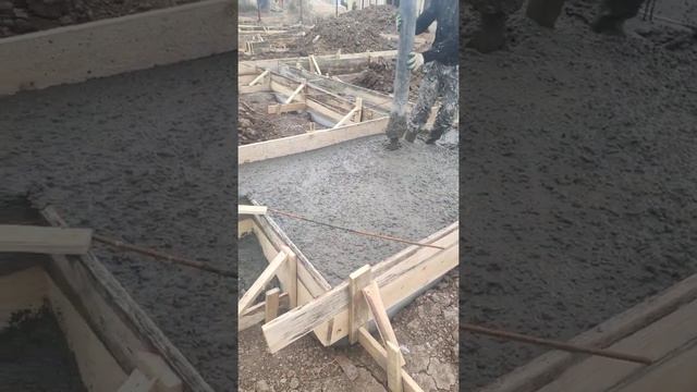 Свайно-ростверковый фундамент. Приём бетона. Энгельс. Базалит. смотреть онлайн