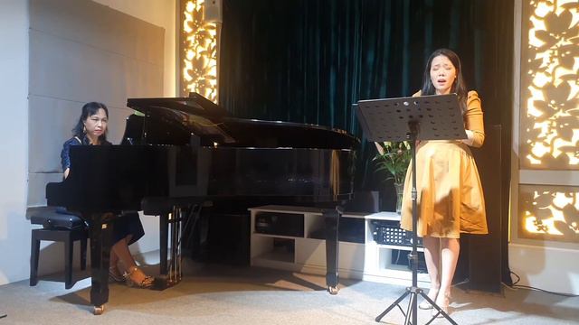 🎵 Aria Ach, ich fühl’s (from opera “The Magic Flute”- Mozart - soprano Hồng Dịu - piano Thu Hương смотреть онлайн