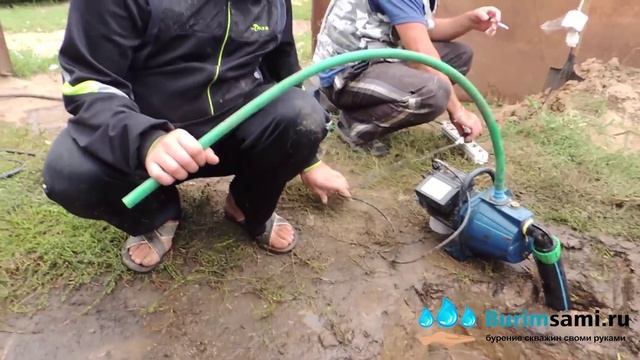 Бурение скважин на воду своими руками! [ИСПРАВЛЯЕМ ЧУЖИЕ ОШИБКИ] Бурение скважин 3 ЧАСА, а не 2 дня смотреть онлайн