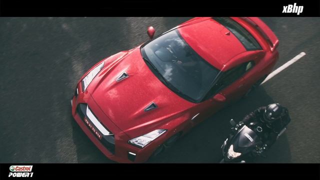 Godzilla Vs Falcon | Nissan GT-R Vs Suzuki Hayabusa | Driver Vs Rider смотреть онлайн