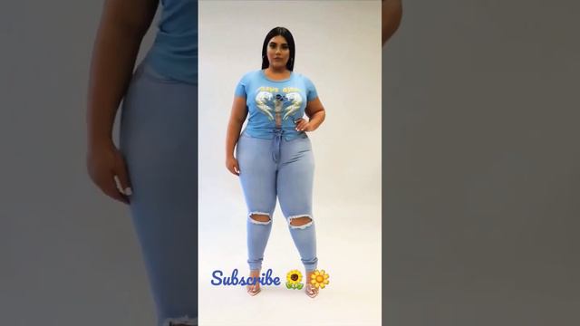 Glamorous 💋💖 models lifestyle curvy woman👩in blue jeans style. plus size women fashion beauty.bbw смотреть онлайн