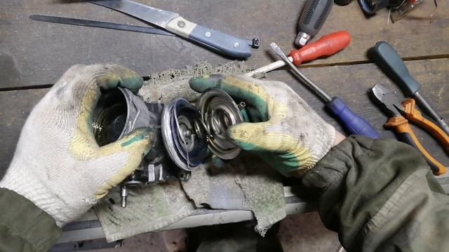 Разбираем клапан EGR с VW Sharan. Только из любопытства. смотреть онлайн