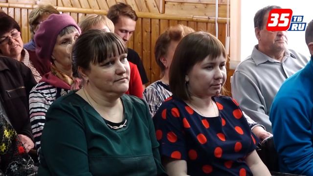 Денис Спицов встретился с болельщиками в Вожеге смотреть онлайн